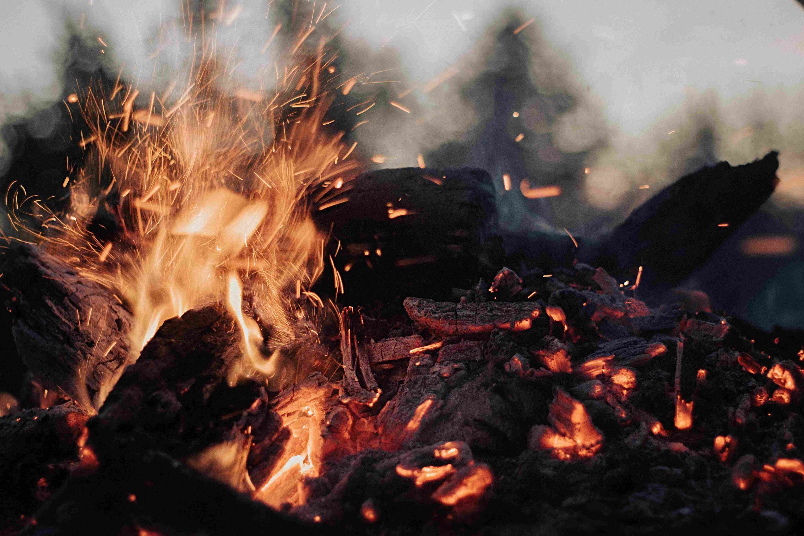 Fuego: movimiento ascendente
